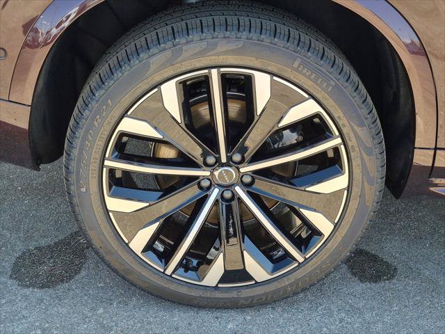 New 2026 Volvo XC90 T8 Plus w/ Protection Package AWD/4WD image 6