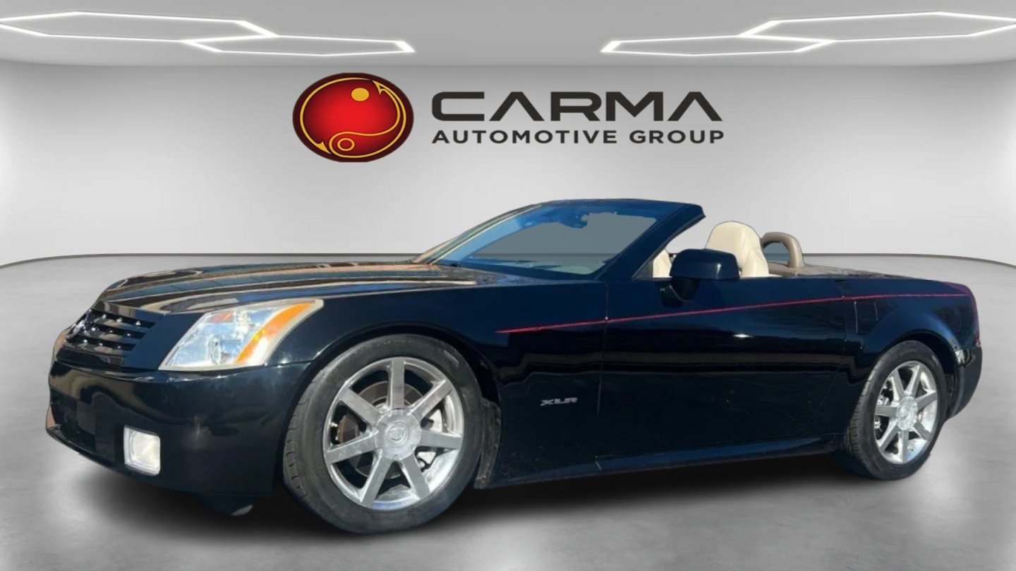 Used 2005 Cadillac XLR RWD image 1