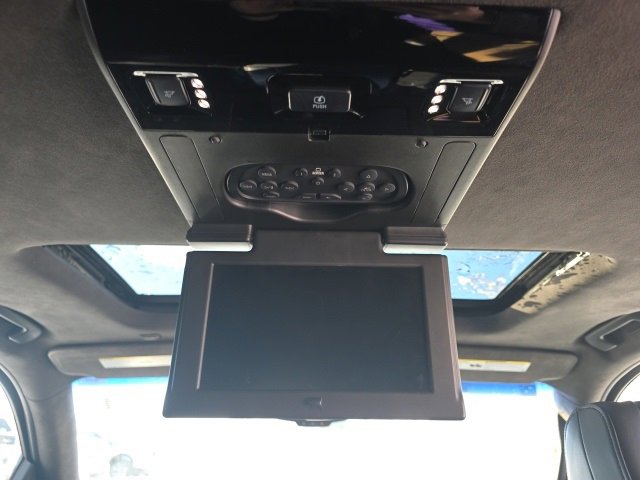 Used 2016 Cadillac Escalade ESV Platinum image 11