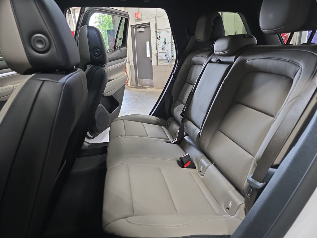 New 2026 GMC Terrain Elevation w/ Elevation Premium Package AWD/4WD image 14
