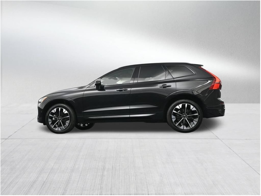 New 2026 Volvo XC60 B5 Plus AWD/4WD image 22