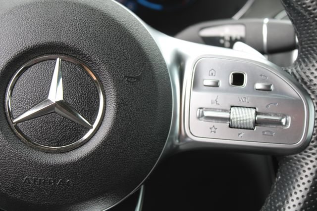 Used 2022 Mercedes-Benz GLC 300 4MATIC Coupe image 20