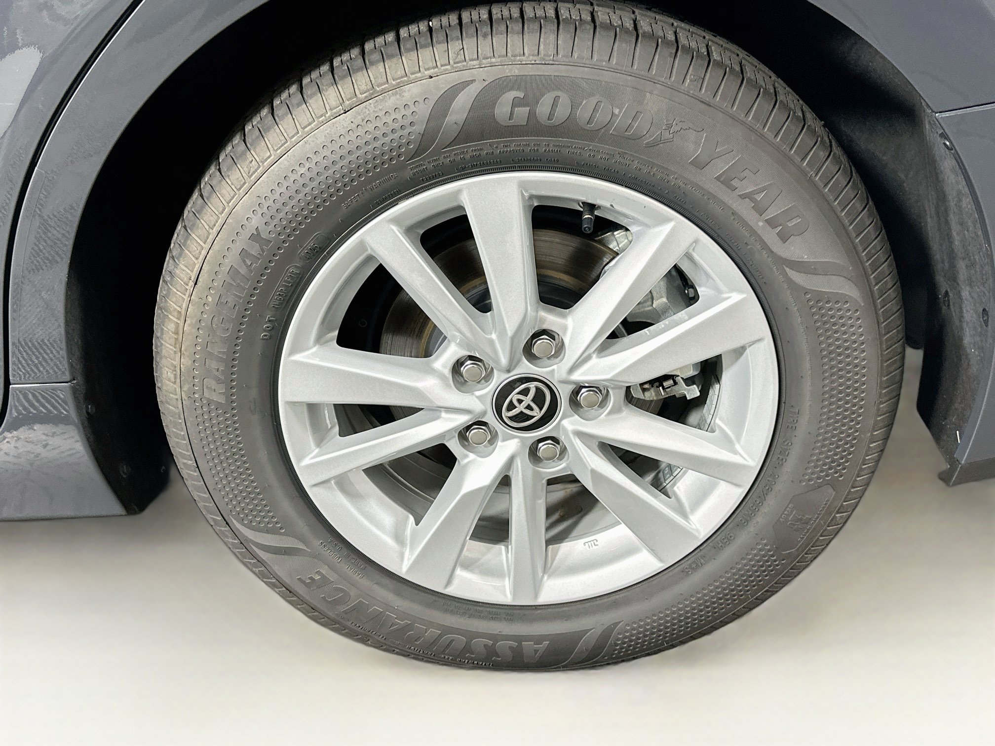 Used 2026 Toyota Camry LE FWD image 11