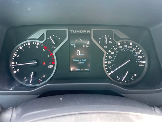 Used 2022 Toyota Tundra SR5 w/ SR5 Convenience Package AWD/4WD image 9