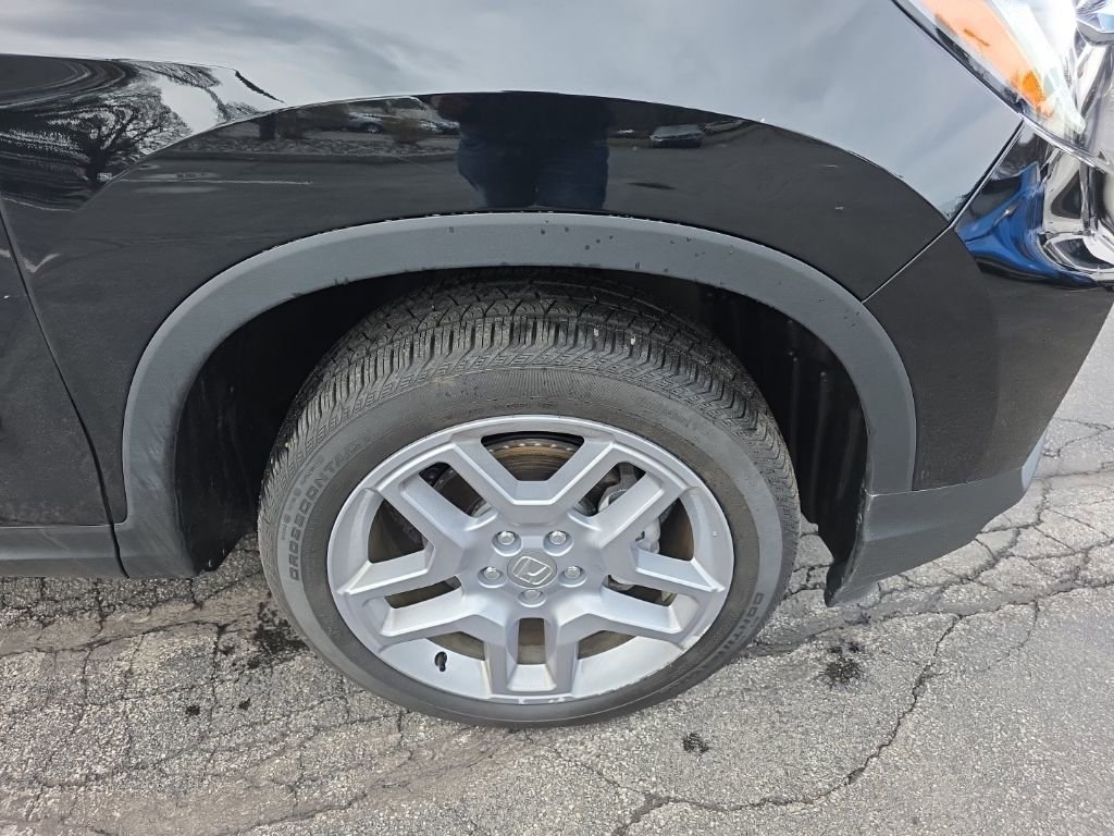 Used 2024 Honda Passport EX-L image 9