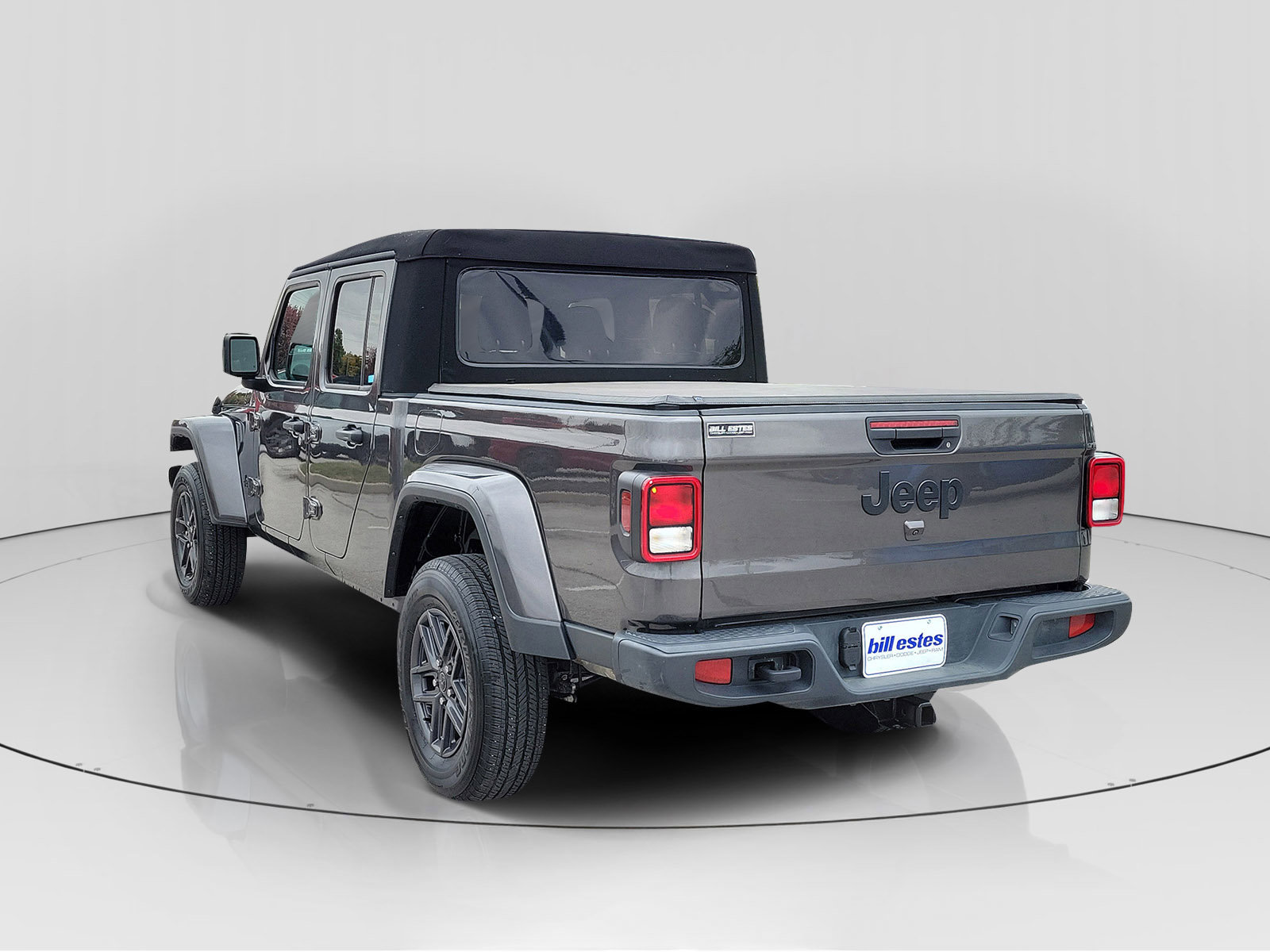Used 2024 Jeep Gladiator Sport image 3