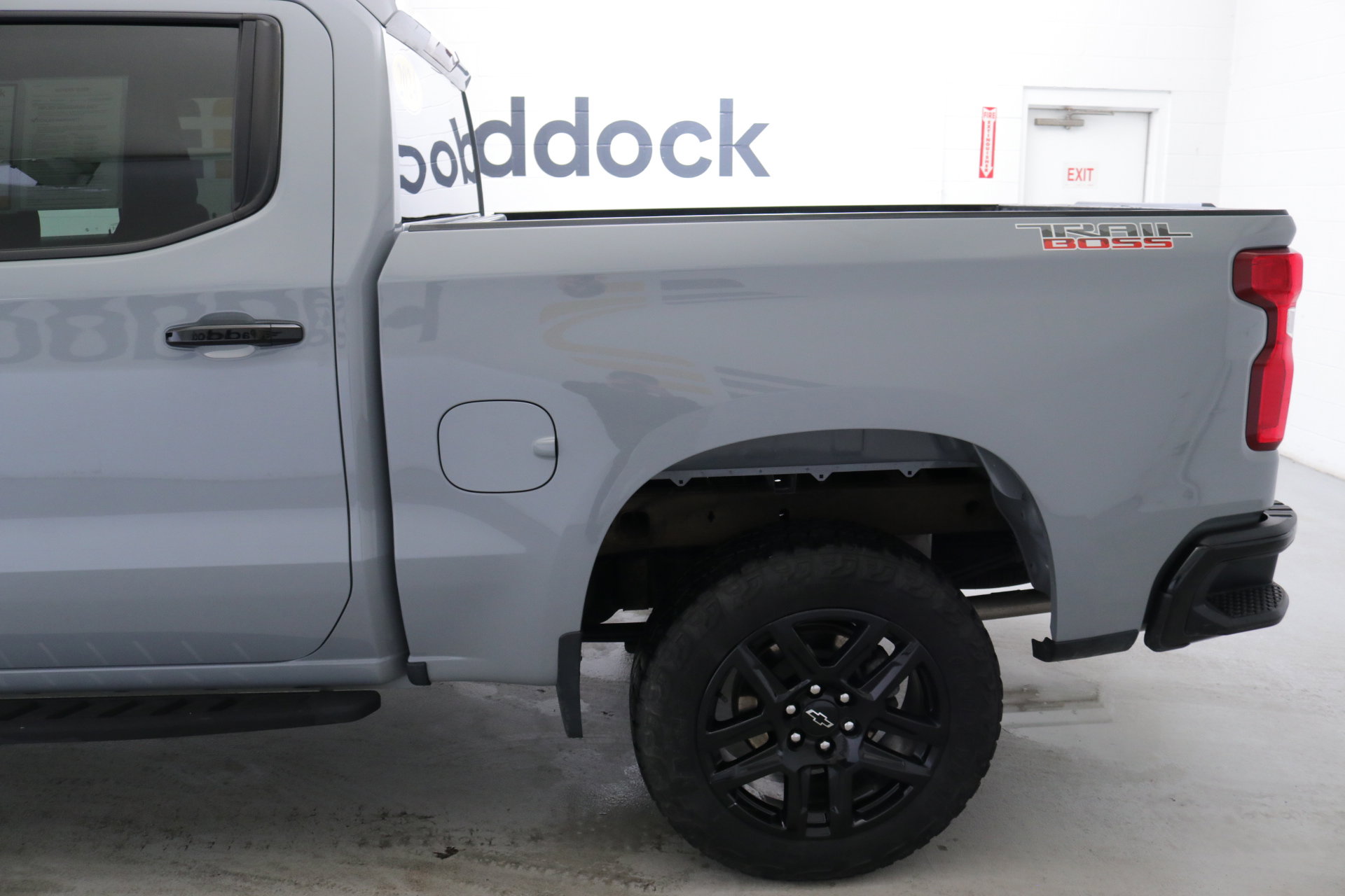 Used 2024 Chevrolet Silverado 1500 LT Trail Boss w/ LPO, Dark Essentials Package image 5