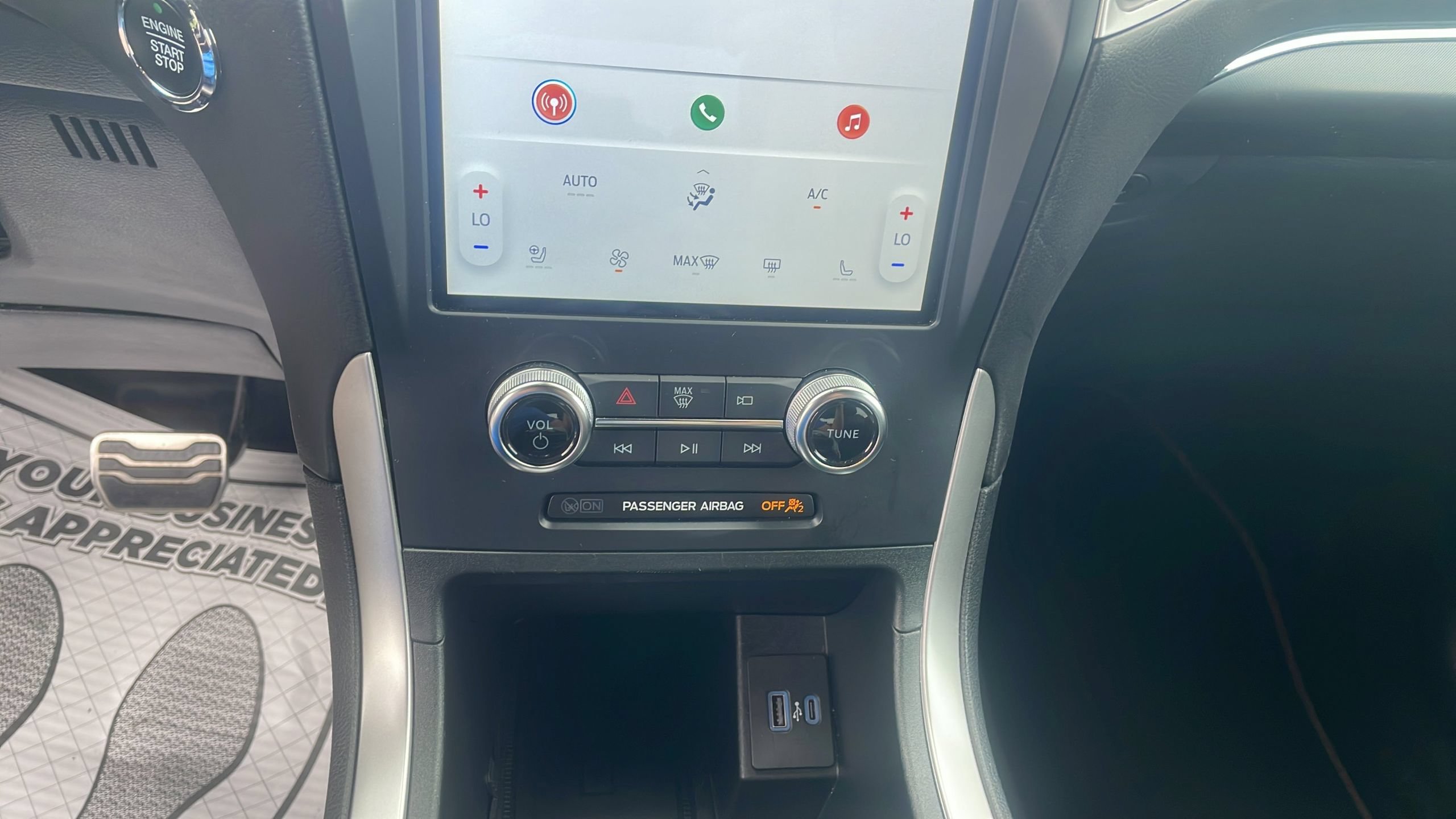 Certified 2024 Ford Edge ST-Line AWD/4WD image 26