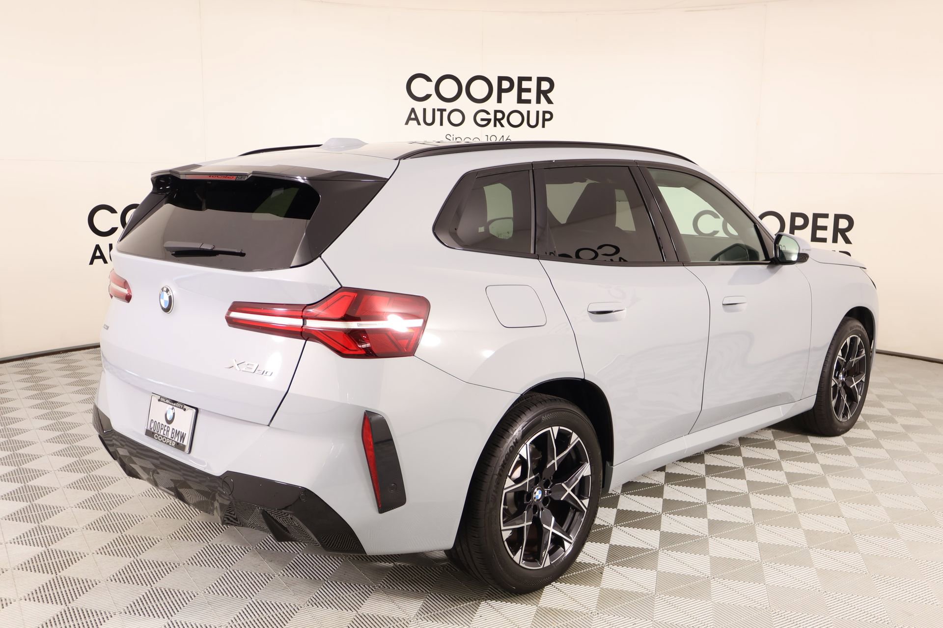 Used 2025 BMW X3 xDrive30i AWD/4WD image 23