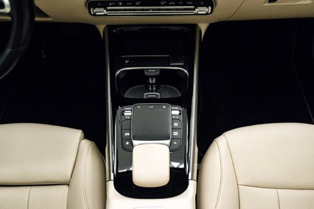 Used 2022 Mercedes-Benz GLB 250 4MATIC image 19