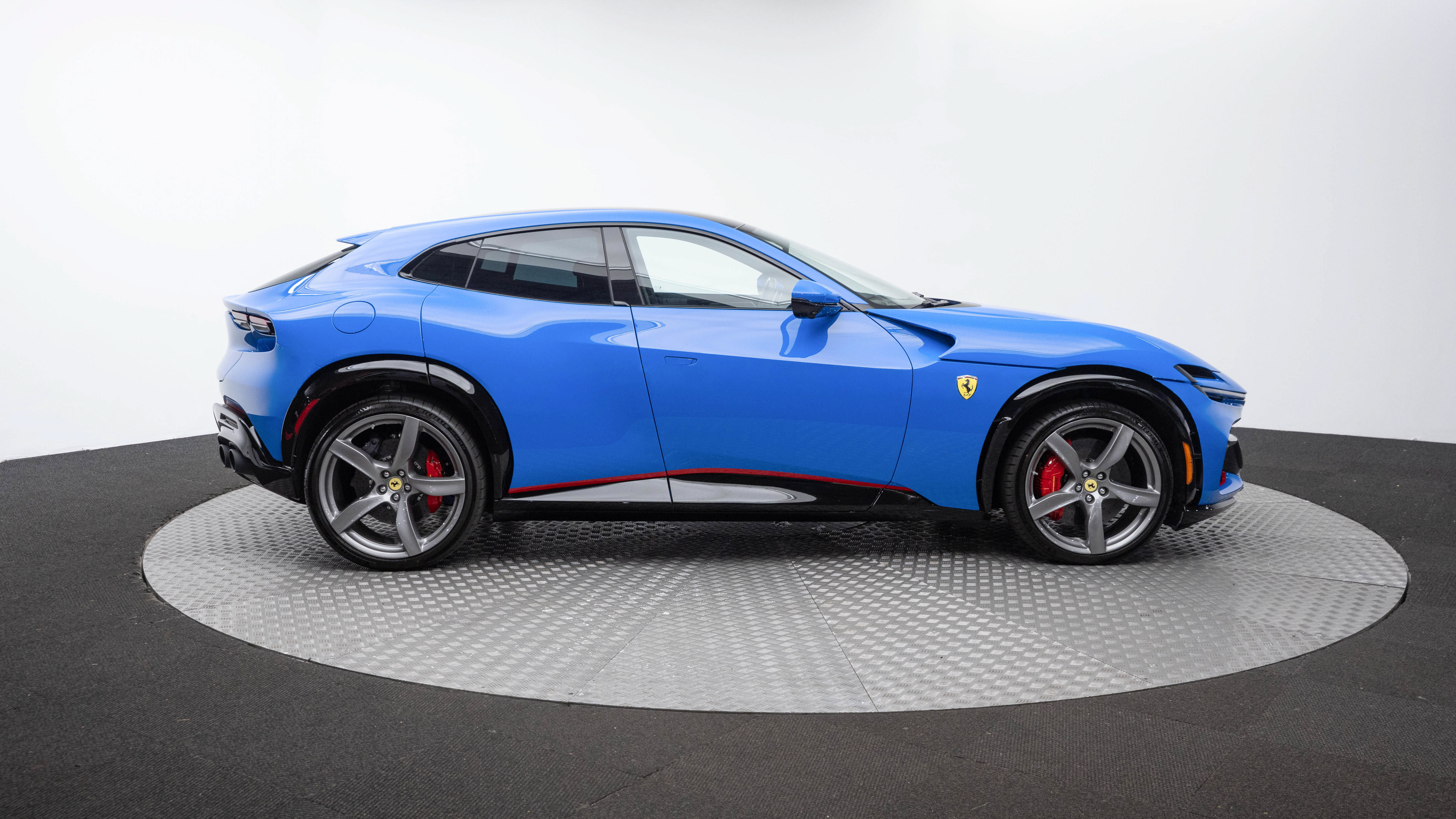 Certified 2026 Ferrari Purosangue AWD/4WD image 9