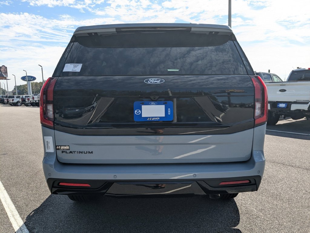 New 2027 Ford Expedition Platinum w/ Stealth Performance Package AWD/4WD image 5