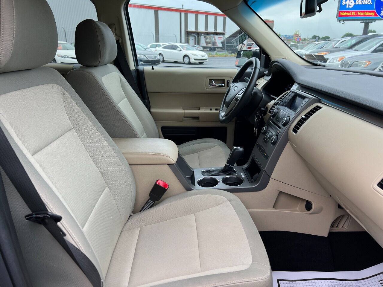 Used 2019 Ford Flex SE FWD image 30