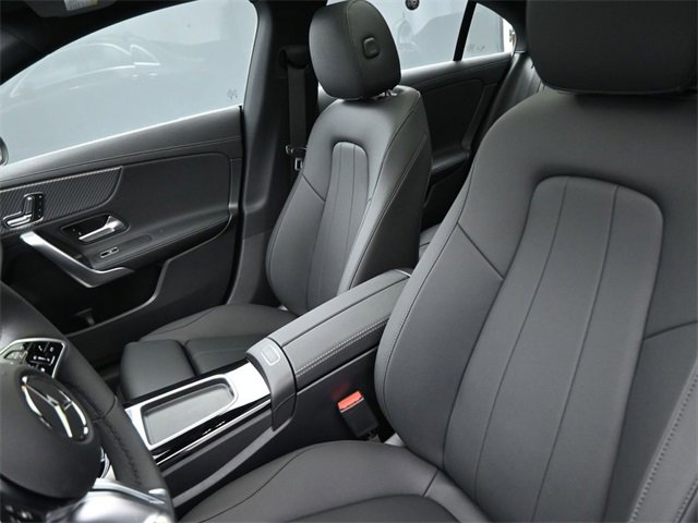 New 2025 Mercedes-Benz CLA 250 image 33