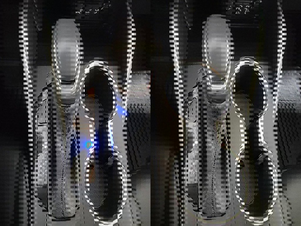 Used 2021 Toyota Highlander XLE image 18