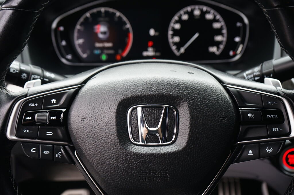 Used 2022 Honda Accord Sport image 14