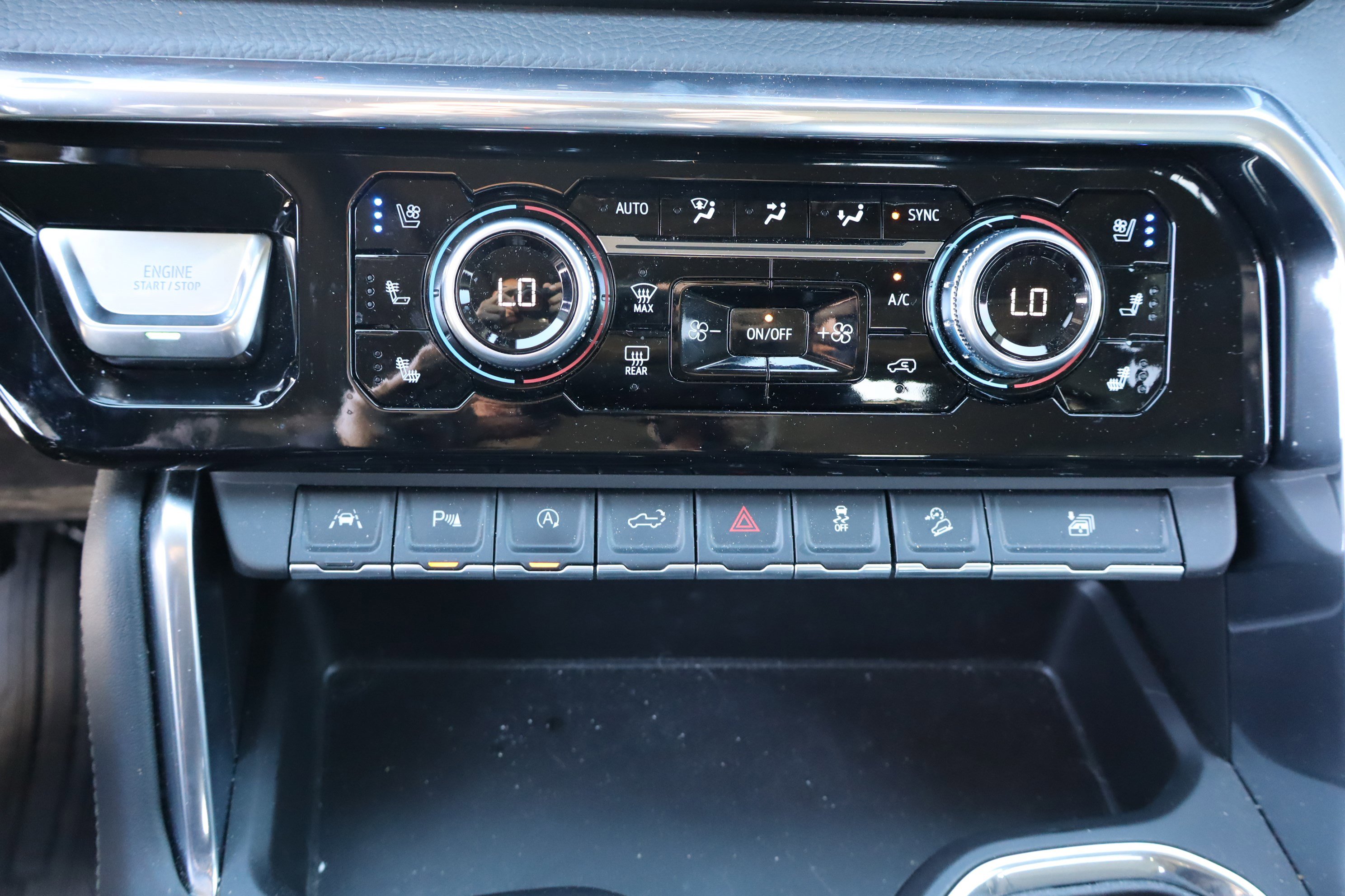 Used 2024 GMC Sierra 1500 Denali w/ Denali Reserve Package image 32