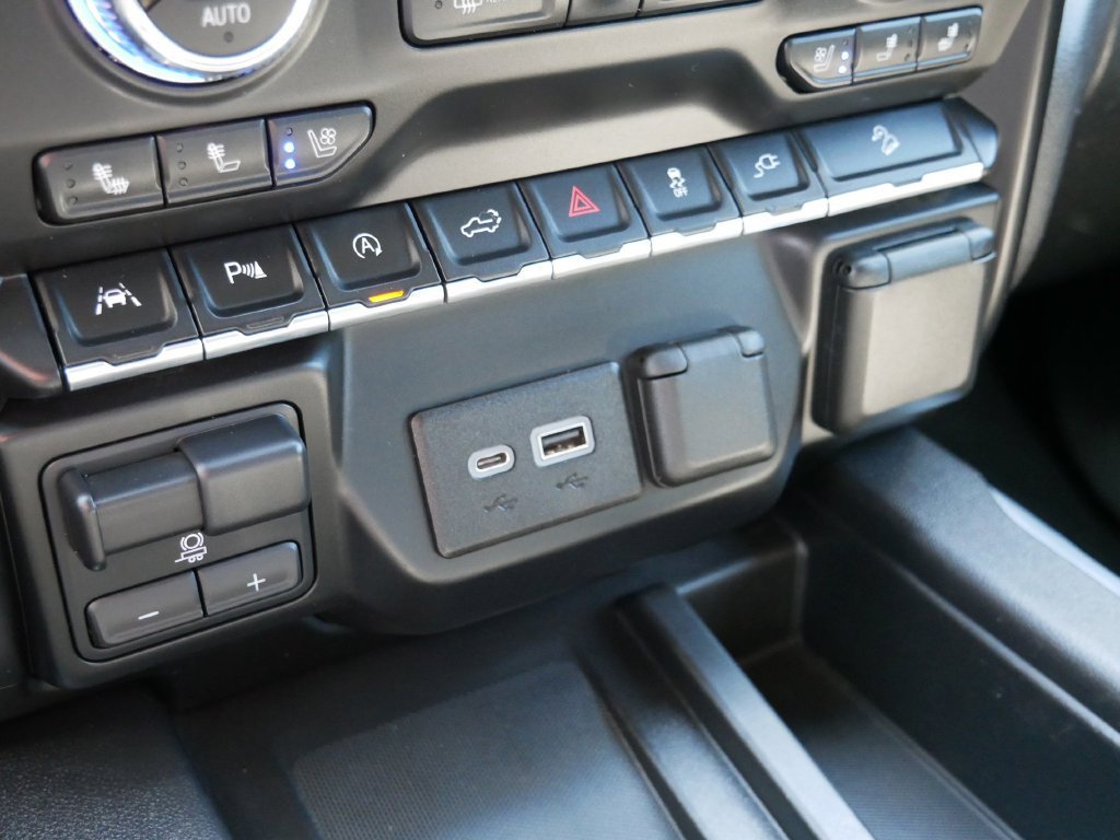 Used 2019 GMC Sierra 1500 SLT w/ SLT Premium Plus Package AWD/4WD image 27