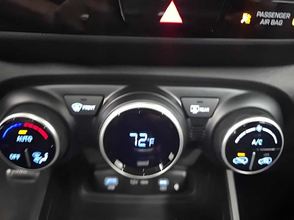 New 2026 Hyundai Venue SEL FWD image 34