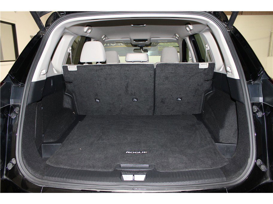 Used 2025 Nissan Rogue SV image 20