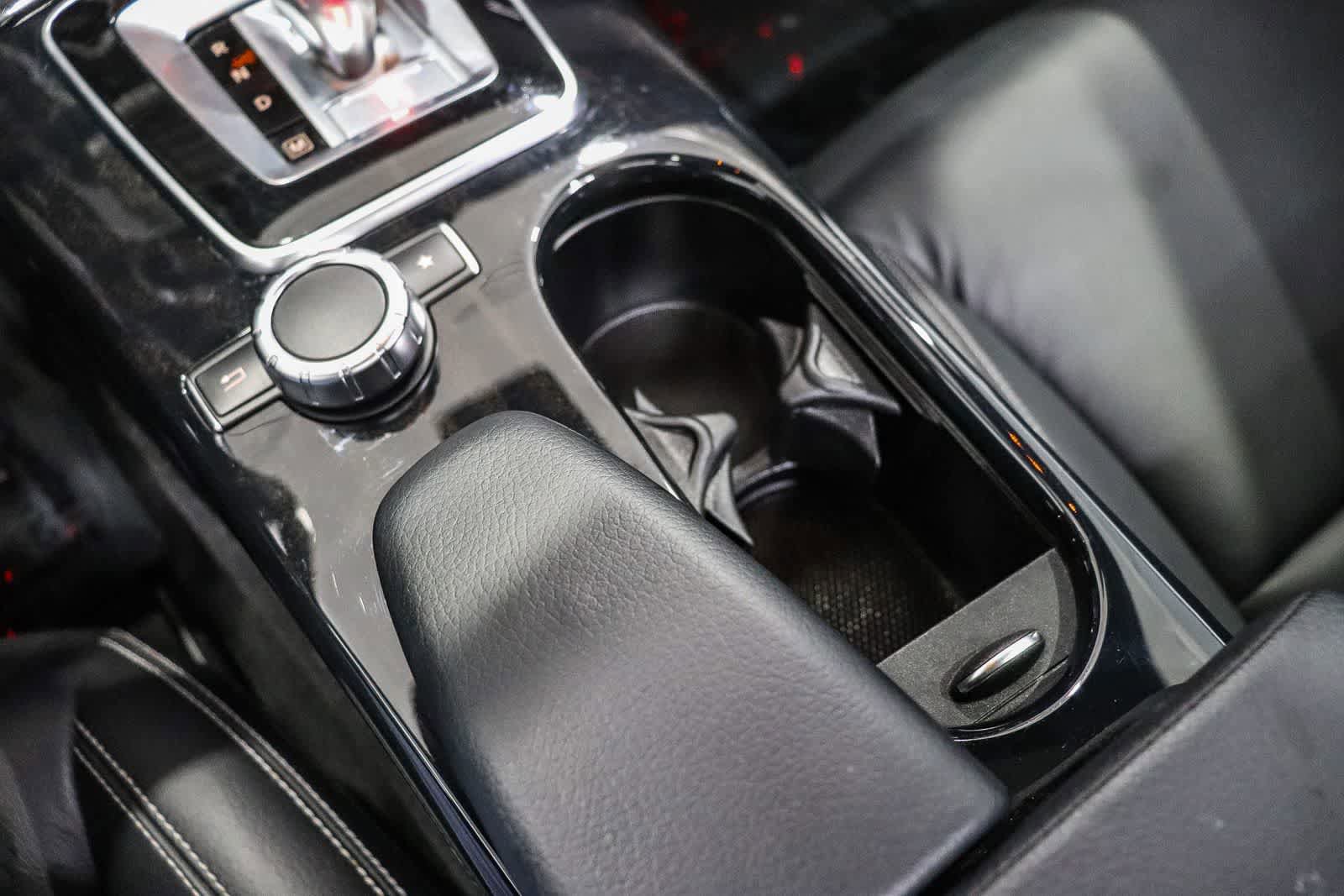 Used 2020 Mercedes-Benz SLC 300 image 21