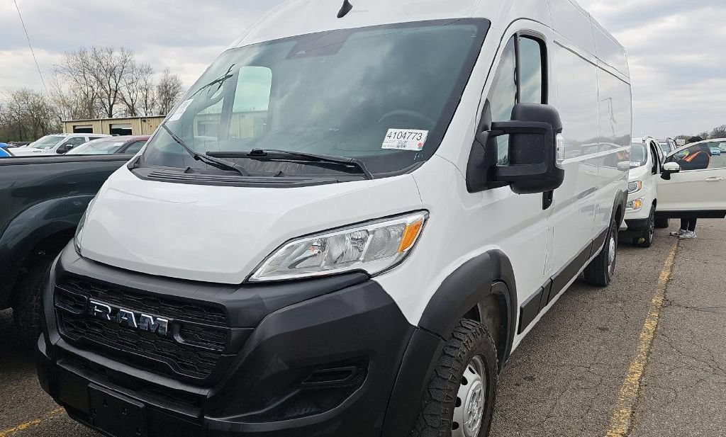 Used 2023 RAM ProMaster 2500 FWD image 1