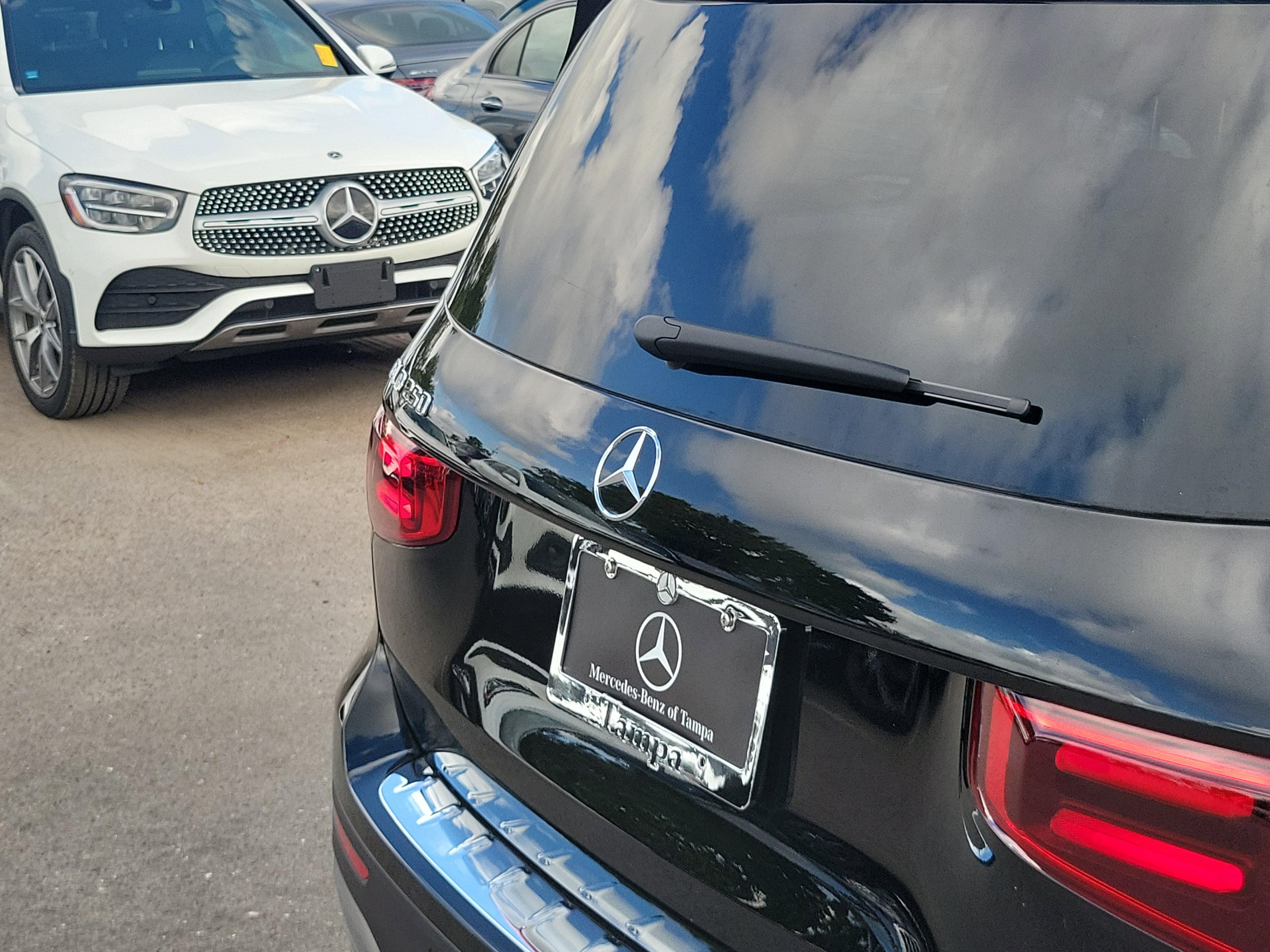 Certified 2025 Mercedes-Benz GLB 250 image 6