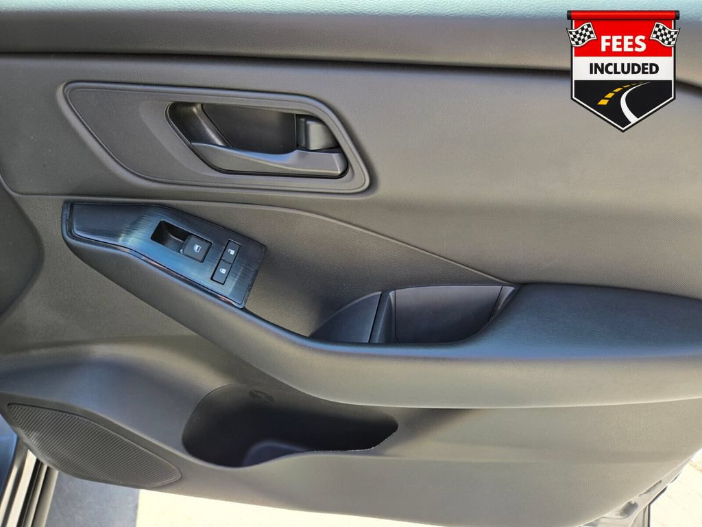 Used 2024 Nissan Rogue S AWD/4WD image 22