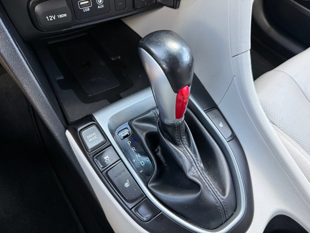 Used 2019 Hyundai Veloster Turbo Ultimate FWD image 30