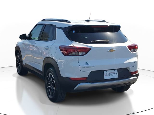 Certified 2024 Chevrolet TrailBlazer LT w/ Convenience Package FWD image 3