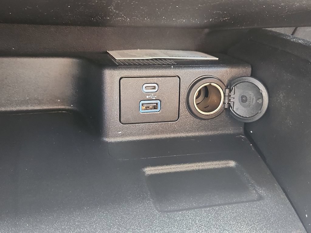 Used 2022 Ford Escape SE w/ Convenience Package FWD image 18
