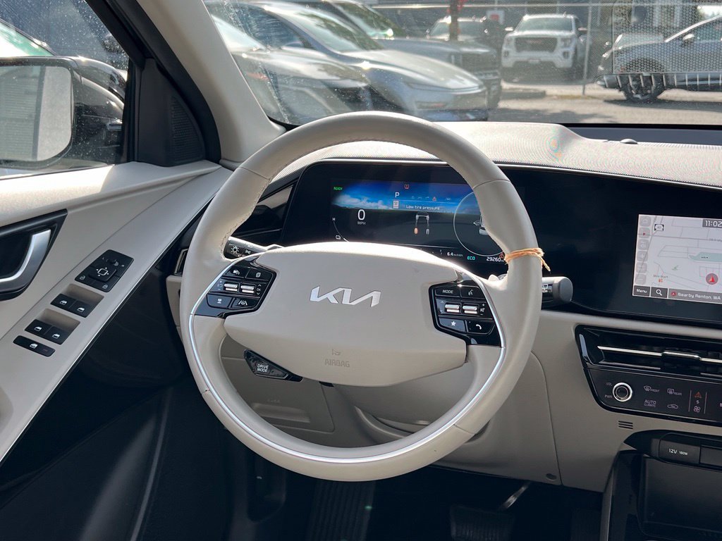 Certified 2023 Kia Niro Wind w/ Wind Preserve Package FWD image 12