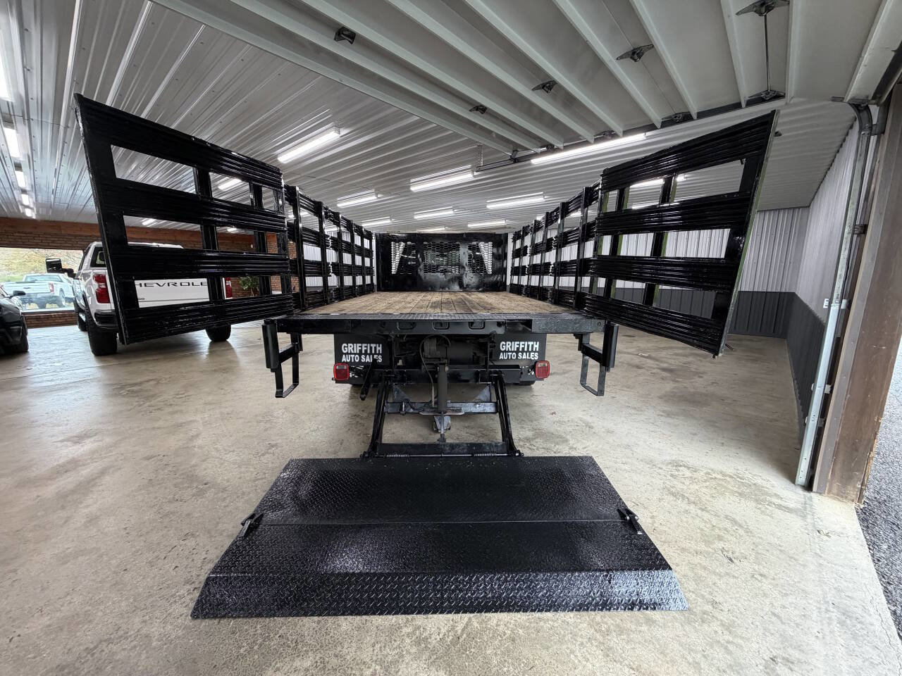 Used 2020 Ford F450 XL w/ Power Equipment Group image 10