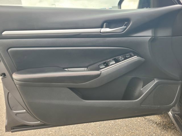 Certified 2024 Nissan Altima 2.5 SR image 18