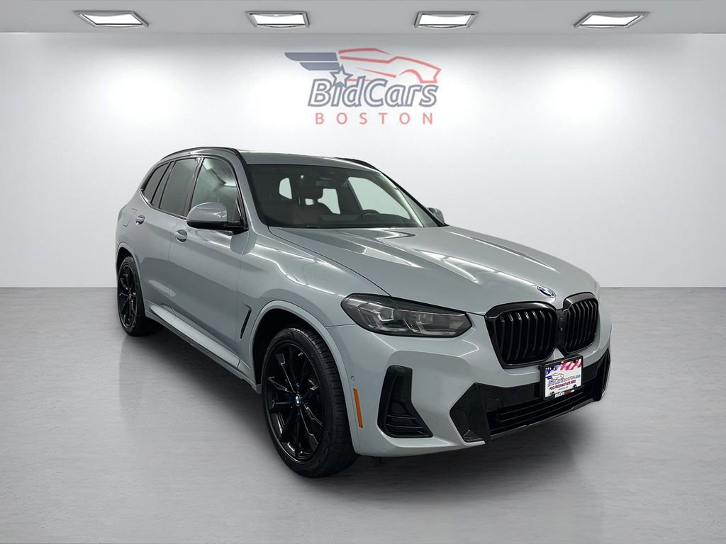 Used 2024 BMW X3 xDrive30i w/ Premium Enhanced Package AWD/4WD image 3