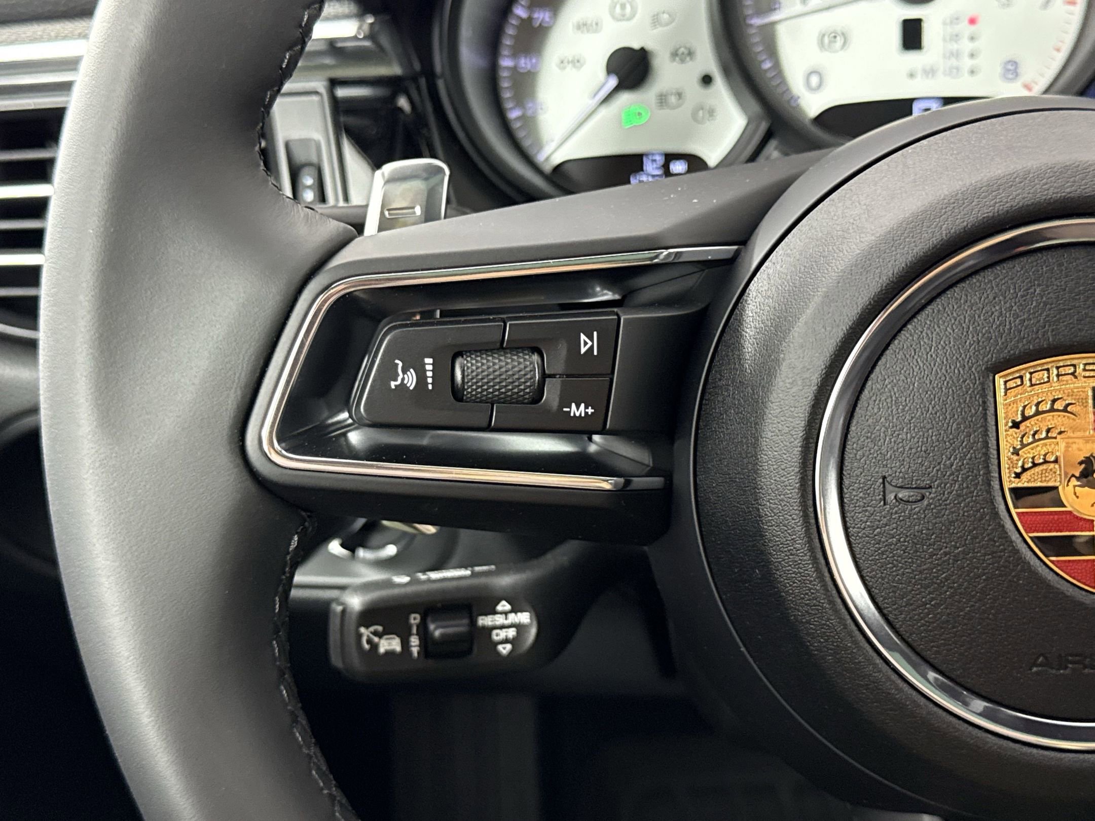 New 2025 Porsche Macan image 20