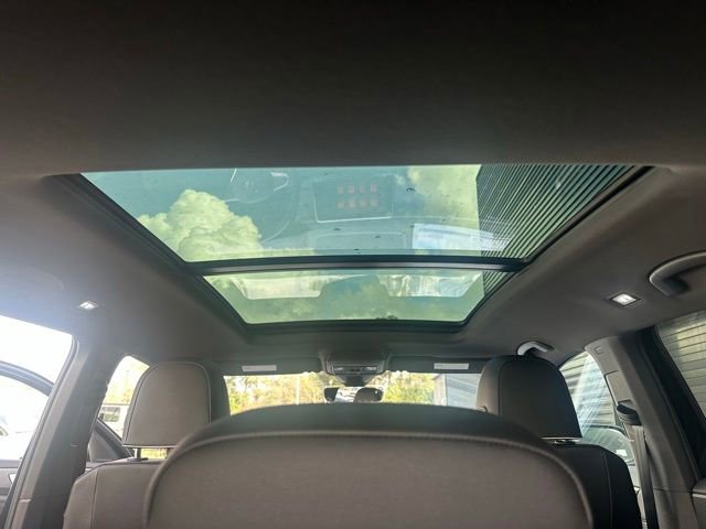 New 2025 Volkswagen Atlas Cross Sport SEL Premium R-Line image 22