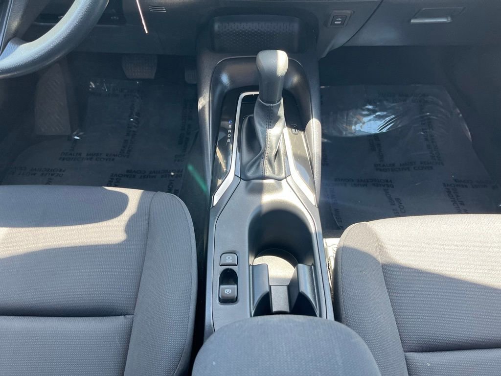 Used 2025 Toyota Corolla LE image 36