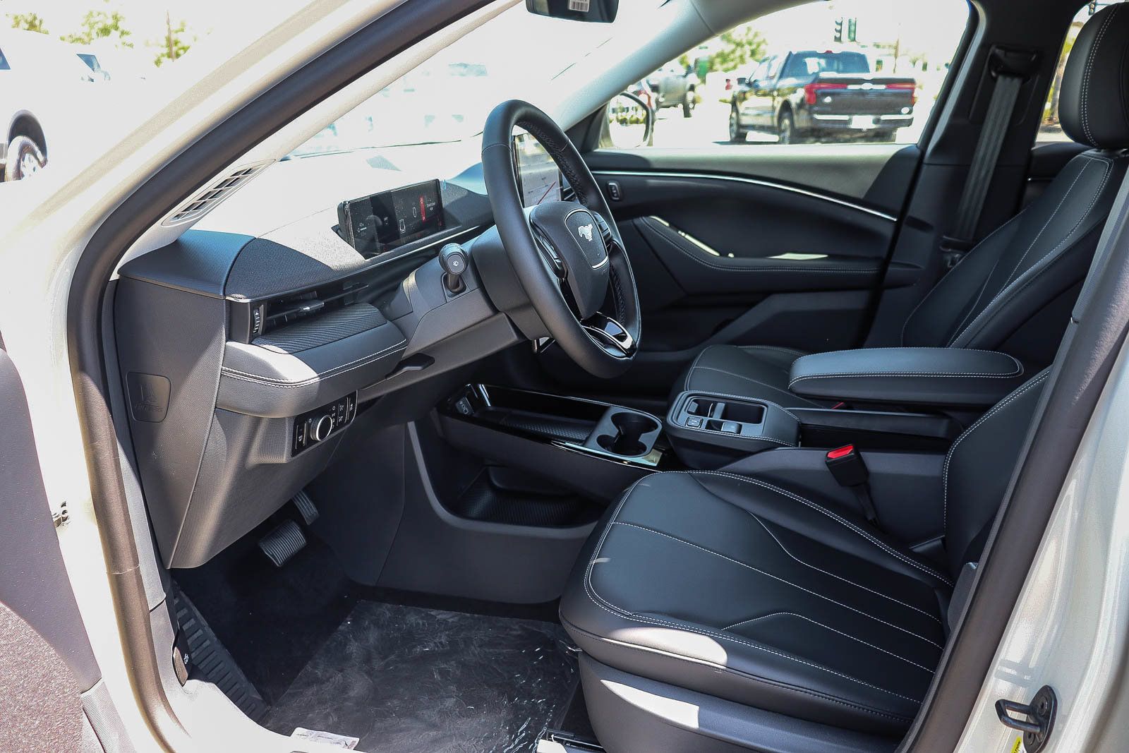 New 2026 Ford Mustang Mach-E Select RWD image 19