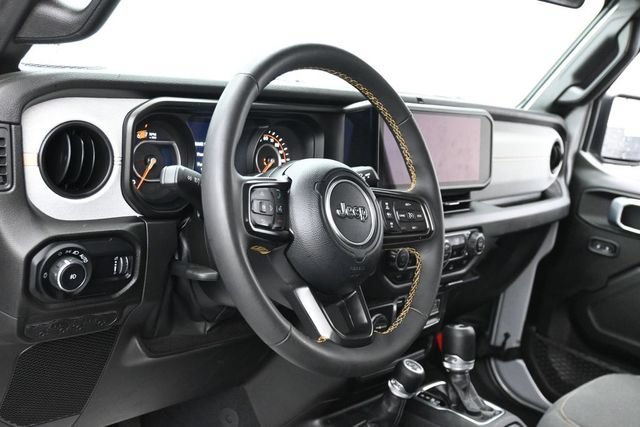 Used 2024 Jeep Wrangler Unlimited Sport AWD/4WD image 16