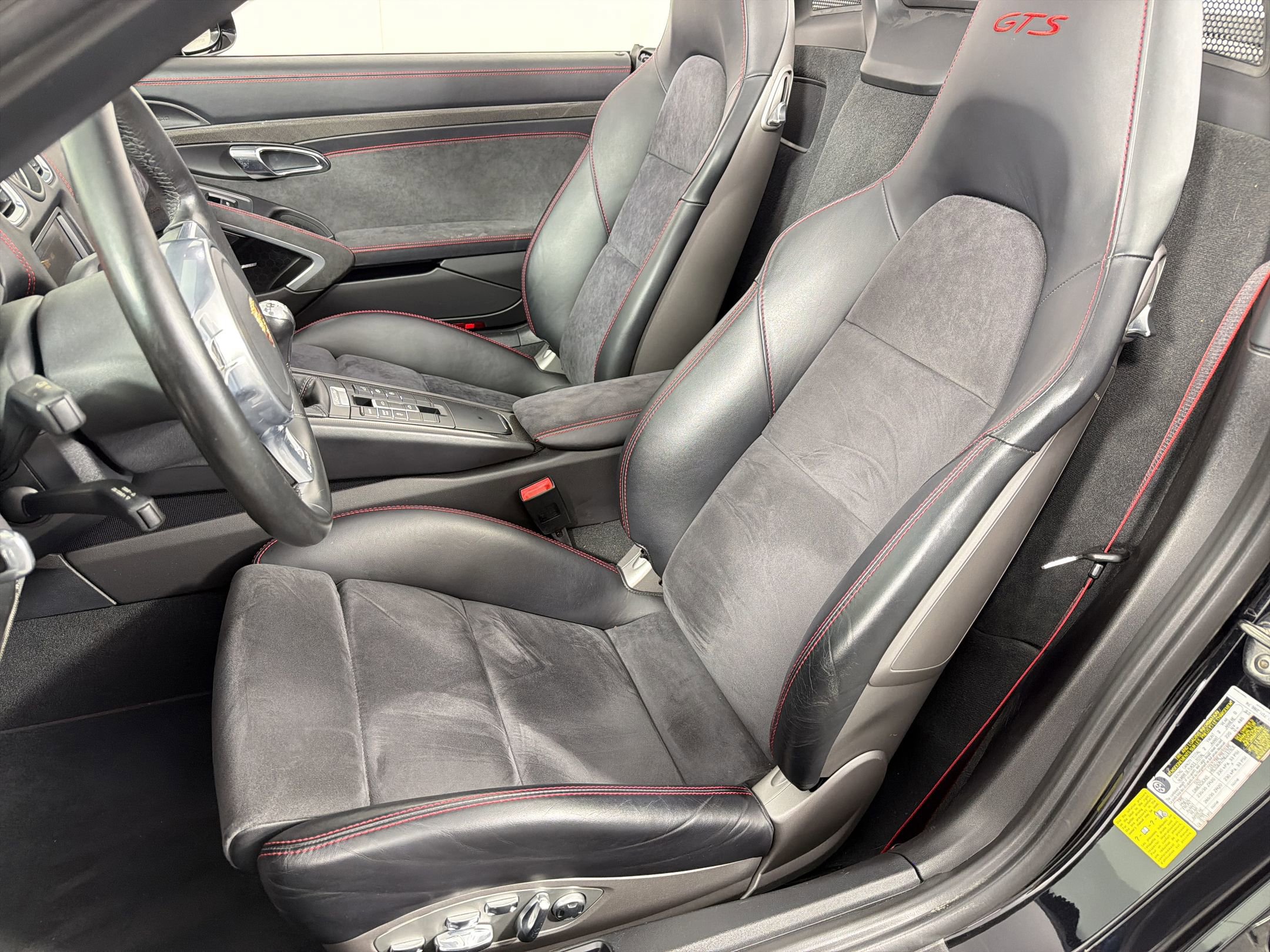 Certified 2015 Porsche Boxster GTS RWD image 5