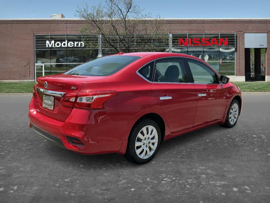 Used 2017 Nissan Sentra SV w/ Driver's Assist Package FWD image 4