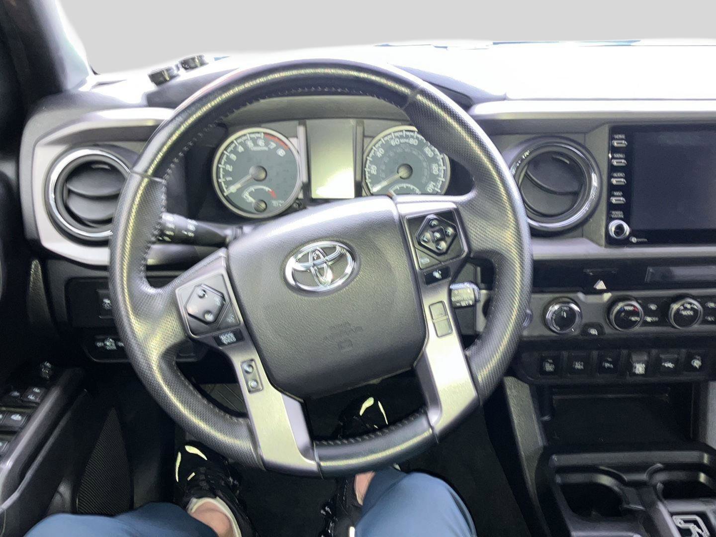 Used 2023 Toyota Tacoma TRD Off-Road w/ Technology Package image 15