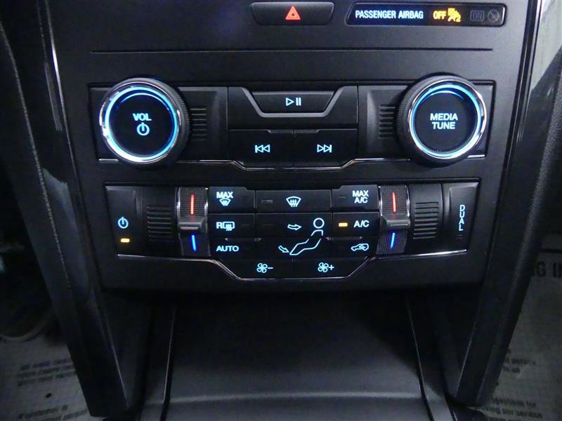 Used 2019 Ford Explorer XLT w/ Equipment Group 201A image 12