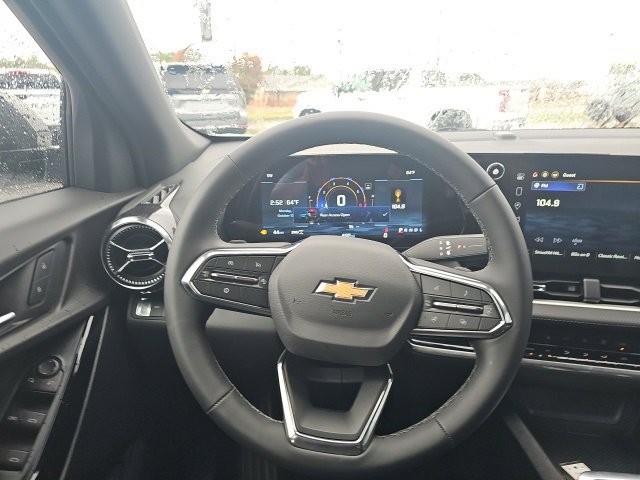 New 2026 Chevrolet Equinox LT w/ Convenience Package II image 19