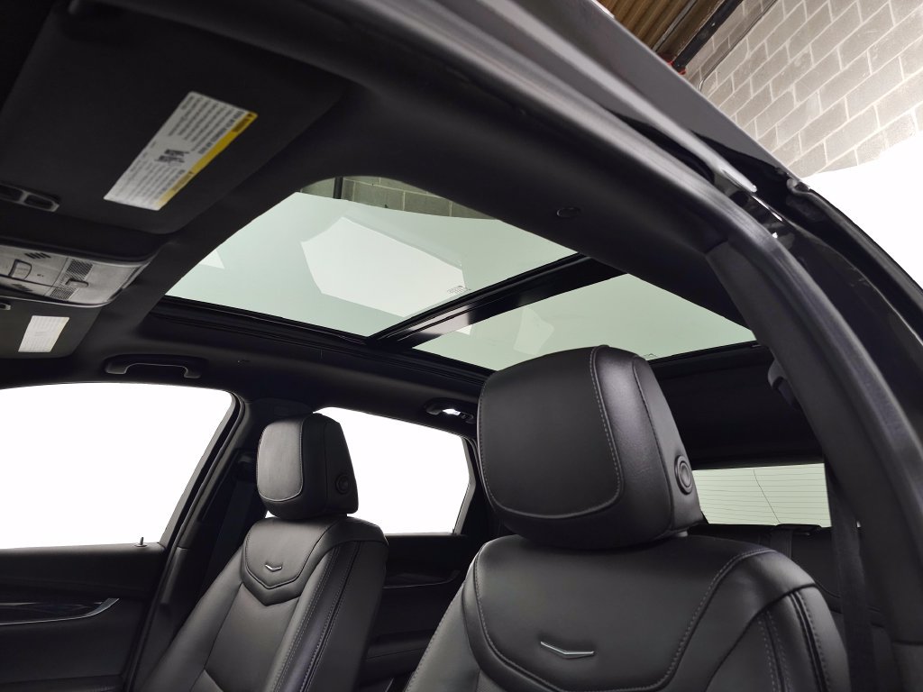 Certified 2023 Cadillac XT5 Premium Luxury AWD/4WD image 22