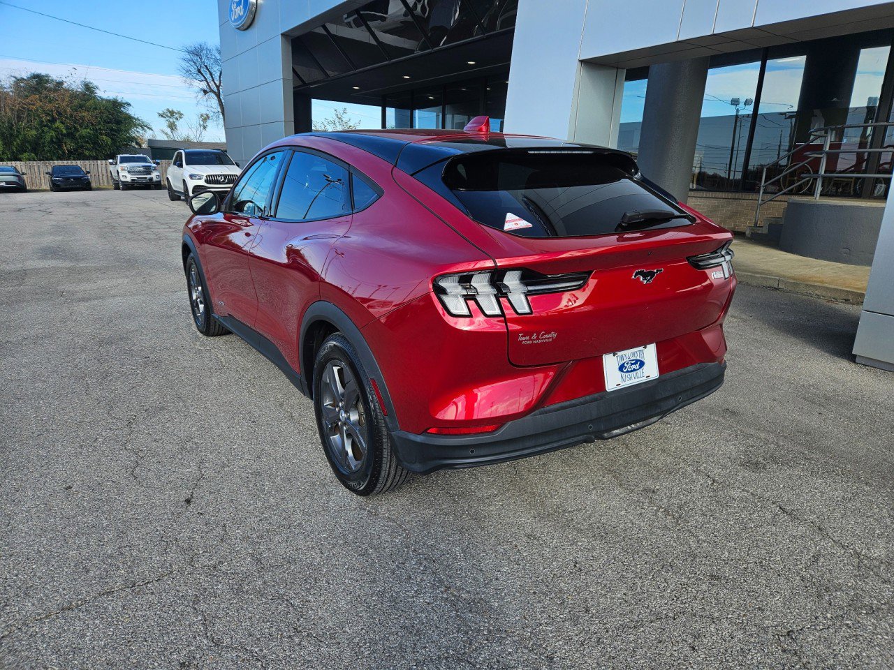 Used 2021 Ford Mustang Mach-E Select image 4