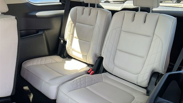 Used 2017 Ford Explorer Platinum AWD/4WD image 19