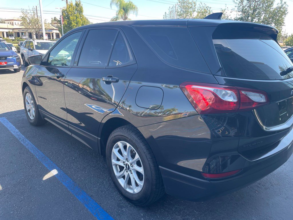 Used 2019 Chevrolet Equinox LS w/ LPO, Blackout Package FWD image 5