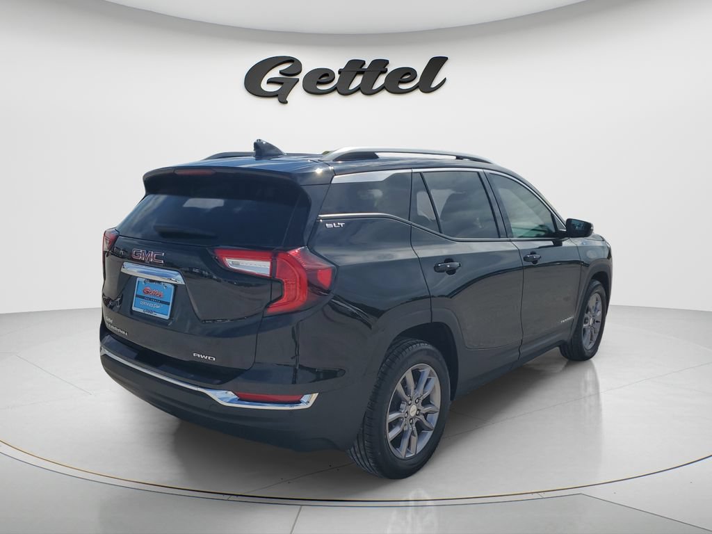 Used 2024 GMC Terrain SLT w/ Tech Package AWD/4WD image 4
